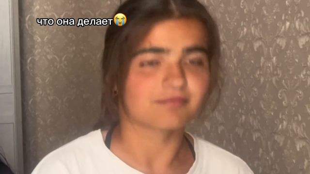 ОТВЕЧАЕМ НА ВОПРОСЫ «КТО ИЗ ВАС?» С СЕСТРАМИ смотреть онлайн