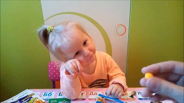 Пробуем Китайские ВКУСНЯШКИ! много сладостей!