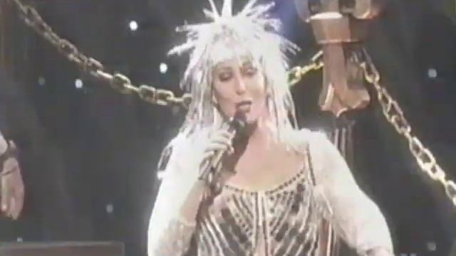 Cher - 2002 Billboard Awards (uncensored) смотреть онлайн