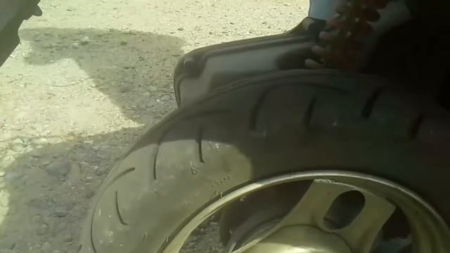 Пробили колесо на Дио-62.Гвоздь в колесе смотреть онлайн