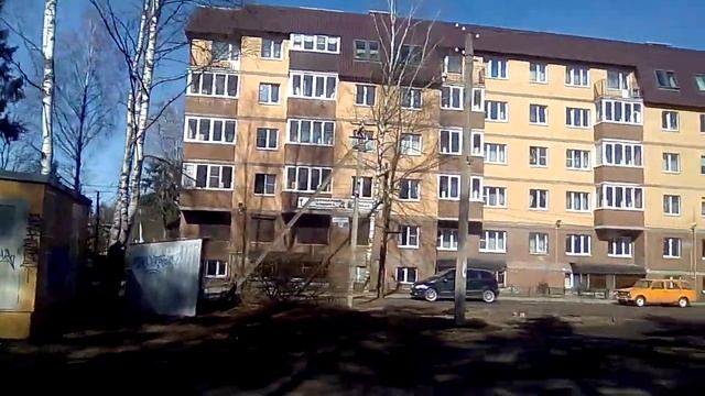 Город Всеволожск из окна автобуса. Ленинградская область, апрель 2021 смотреть онлайн
