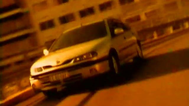 Renault Laguna I - publicité / reklama / commercial (1999) @ Staré Reklamy смотреть онлайн
