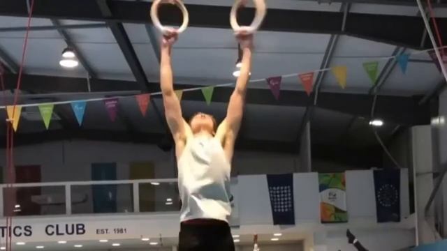 Tom Holland Gym and Gymnastics Training for Spider Man смотреть онлайн