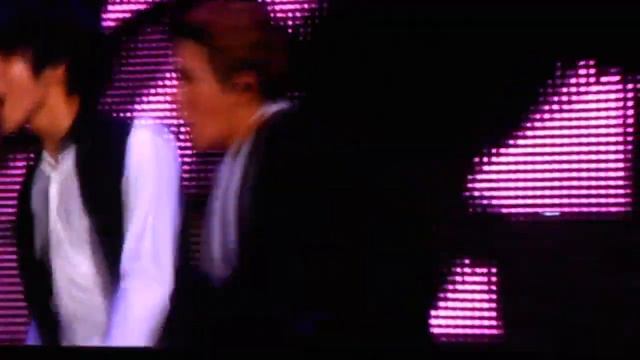 [FANCAM] #SHERLOCK #SHINee WORLD III" in MEXICO CITY #SWCinMexico смотреть онлайн