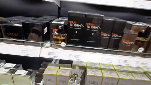 АЭРОПОРТ  АДЛЕРА. ДОРОГОЙ   ДЬЮТИ ФРИ