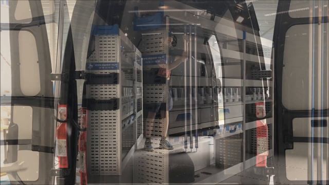 Aménagement pour un Master L2H2 d'une entreprise de menuiserie. смотреть онлайн