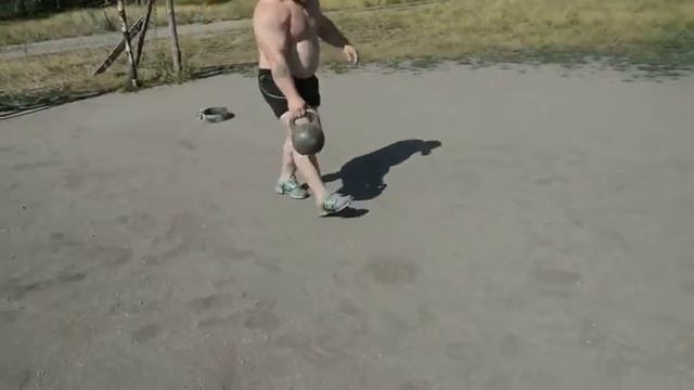 Гиря и футбол) смотреть онлайн