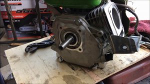 Двигатель мотоблока дымит! Или ,,Резинка от семейных трусов,,!!!