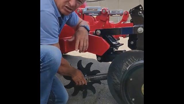 Очиститель рядка на монодисковую сеялку Turbosem - испытания в жестких условиях смотреть онлайн