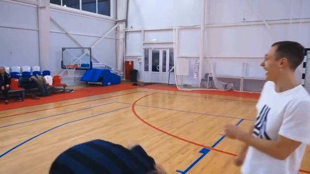 Мяч в голову ( sanya fifa feat. Нечай) смотреть онлайн