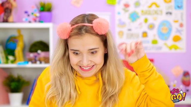 COOL WAYS TO SNEAK MAKE UP ANYWHERE || Funny Girly Tips by 123 GO Like! смотреть онлайн