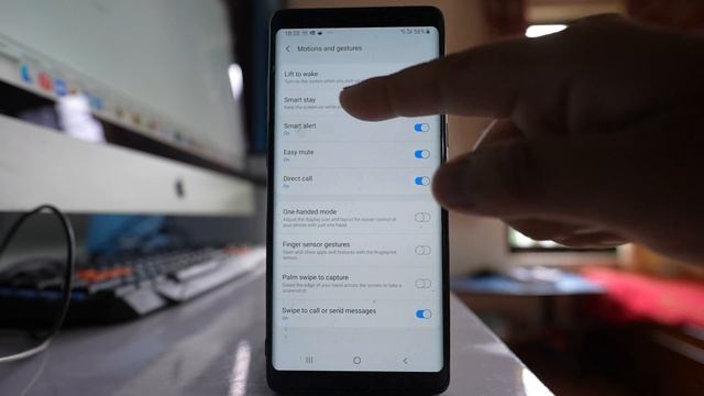 How to stop screen turning off while calling on Samsung смотреть онлайн