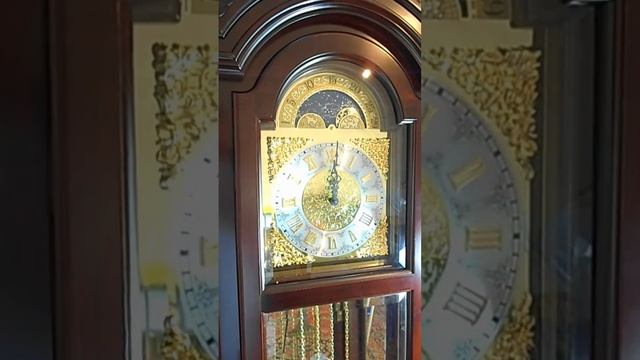 Напольные часы с боем, механика! Прекрасный звук! смотреть онлайн