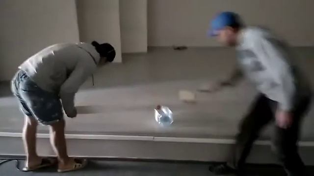 Покраска огнезащитным лаком сцены смотреть онлайн