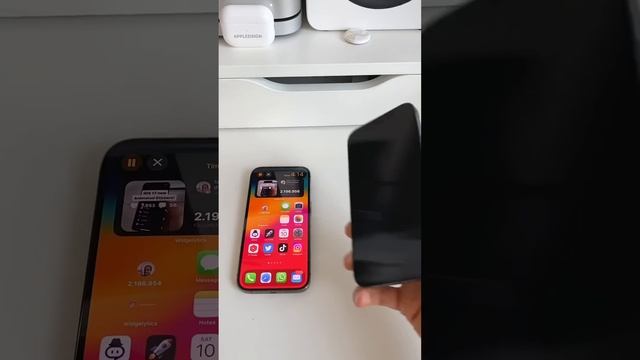 Siri iOS 16 vs iOS 17 смотреть онлайн