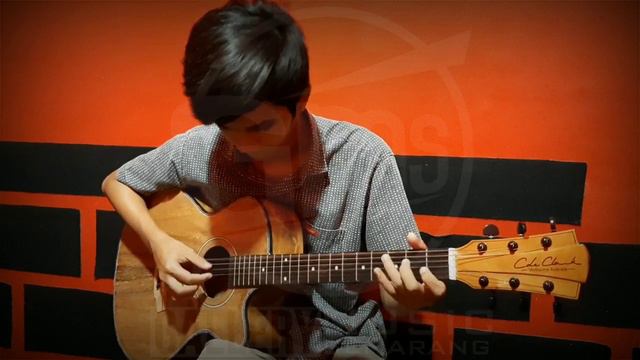 Cek Sound Gitar Bobok Gallery Music Semarang смотреть онлайн