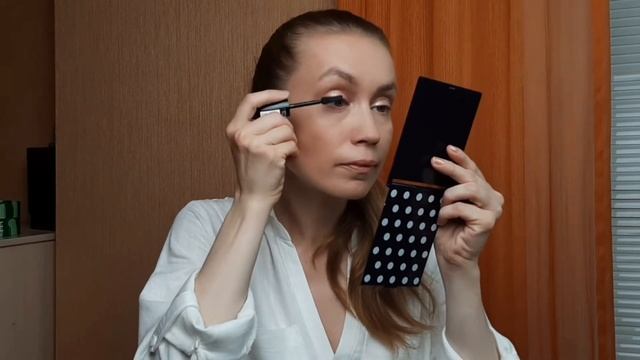 ТЕСТИРУЮ НОВИНКУ ОТ L'OREAL PARIS - ТУШЬ "BAMBI OVERSIZED EYE" С ЭФФЕКТОМ НАКЛАДНЫХ РЕСНИЦ. смотреть онлайн