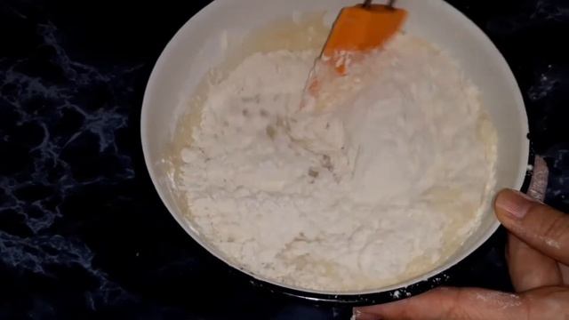 Вкуснейшая Шарлотка в мультиварке из 2х яиц, рецепт. Готовим Просто и быстро. смотреть онлайн