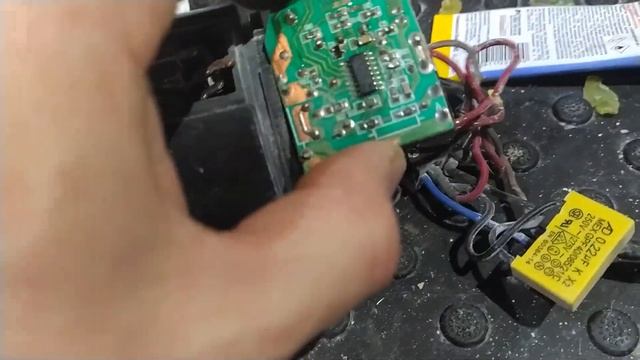 УШМ ГРАД-М 1200 ПР. Пропала регулировка оборотов. Простое решение проблемы. смотреть онлайн