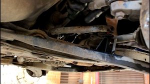 Замена втулок и стоек переднего стабилизатора Hyundai Accent 1,5 Хендай Акцент 2006 года Тагаз