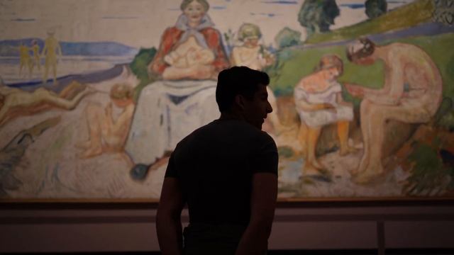Visiting the famous Munch Museum in Oslo, Norway смотреть онлайн
