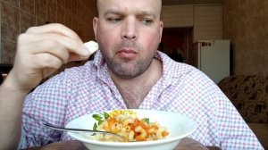 Обжор макароны и Венгерская закуска/кормлю дворняг лазаньей