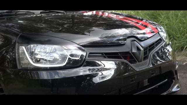 RENAULT CLIO BAIXO SEM DETALHES - Canal 7008Films смотреть онлайн