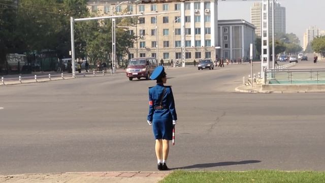 Traffic Cop in Pyongyang смотреть онлайн