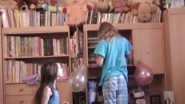 VLOG День Рождения Насти 10 лет. Поиск подарков смотреть онлайн