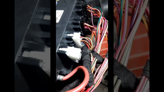 Mercedes ML320,2009.Wiper On/of Relay( F58kB)has Short Circuit To Graud 902A.Wiper Not Working.