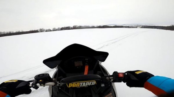 POLARIS RMK 800 пытаюсь встать на пятку