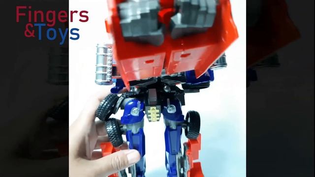 【QuickTransform】OPTIMUS PRIME! Transformers Dark Of The Moon AUTOBOTS, ROLLOUT! смотреть онлайн