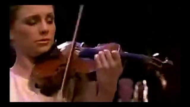 Julia Fischer - La Campanella by Paganini Violin смотреть онлайн