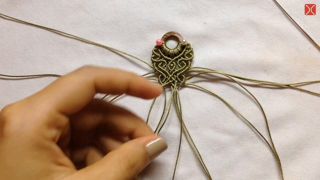 Macrame bracelet tutorial - The Adelia - Simple but elegant macrame pattern смотреть онлайн