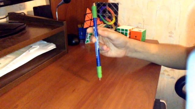 Penspinning.Обучение трюку Charge. смотреть онлайн