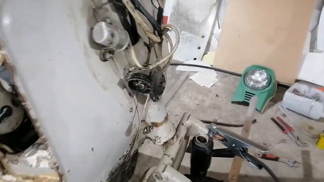 Вятка ЭЛЕКТРОН из прошлого начинает свой тюнинговый путь Часть #1 смотреть онлайн