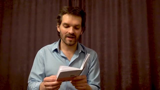 Актёр театра Александр Кравченко читает стихотворение «Дочка» Марии Солдатовой смотреть онлайн