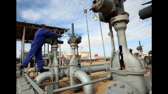 РФ оказалась лидером по нефтедобыче смотреть онлайн
