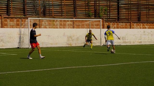 КАК ЛЕГКО ЗАБИВАТЬ МНОГО ГОЛОВ В ФУТБОЛЕ? смотреть онлайн