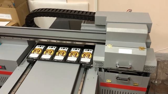 УФ принтер FS-4060uv печать объемного изображения с лаком смотреть онлайн