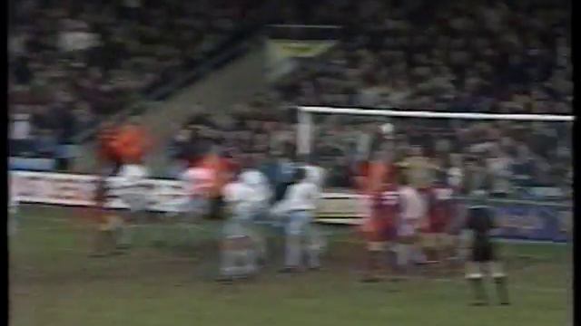 Andy Saville volley at Scunthorpe United (24/02/1996) смотреть онлайн