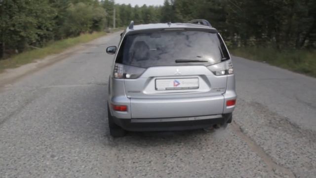 митсубиси оутлендер серый