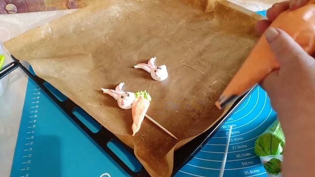 КАК ПРИГОТОВИТЬ БЕЗЕ/ УКРАШЕНИЕ НА КУЛИЧ/MERINGE DECORATION/@ВКУСНАЯ КУХНЯ. АЛЛА КОРБУТ смотреть онлайн