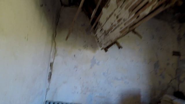 В поисках лучшей жизни 13 часть. Заброшенный старинный дом, разрушенный дом, Империя, Италия смотреть онлайн