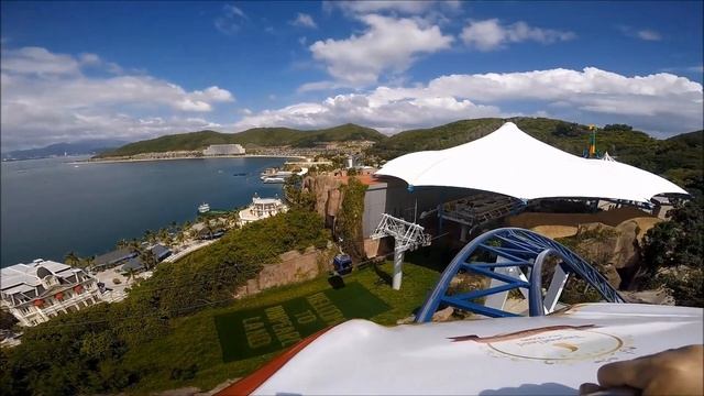 Дед на американских горках, но во Вьетнаме смотреть онлайн