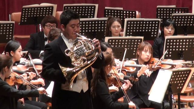 W.A.Mozart Horn Concerto No.4 смотреть онлайн