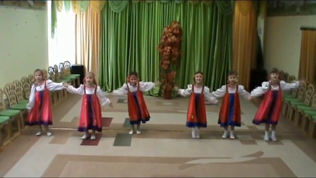 Осенние посиделки - песня "Ой вставала я ранешенько" смотреть онлайн