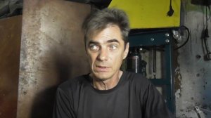 Почему Двигатель Ревет Тахометр Зашкаливает Но Машина не Разгоняется