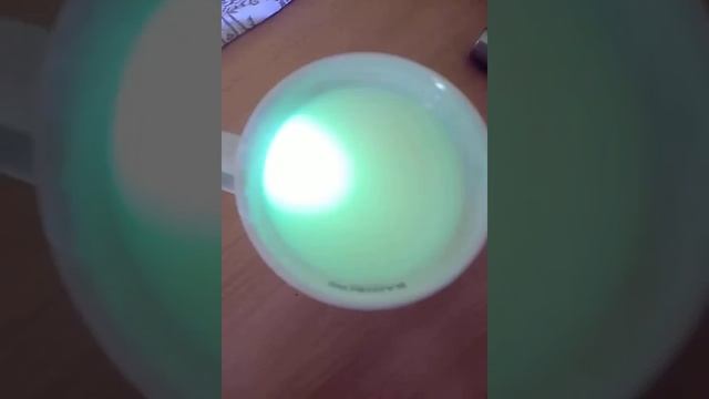 как отличить натуральное молоко по цвету в ультрафиолетовых лучах смотреть онлайн