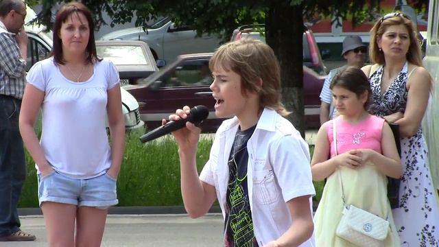 Поет - Андрей Амелин ( 02.06.13 г. ) смотреть онлайн
